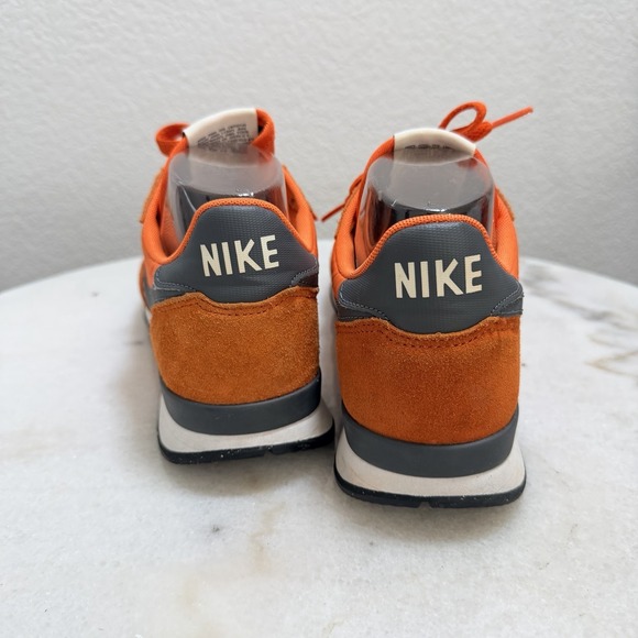 Nike Internationalist Electric Orange Dark Grey - 631754-801 Size 7 - Picture 4 of 6